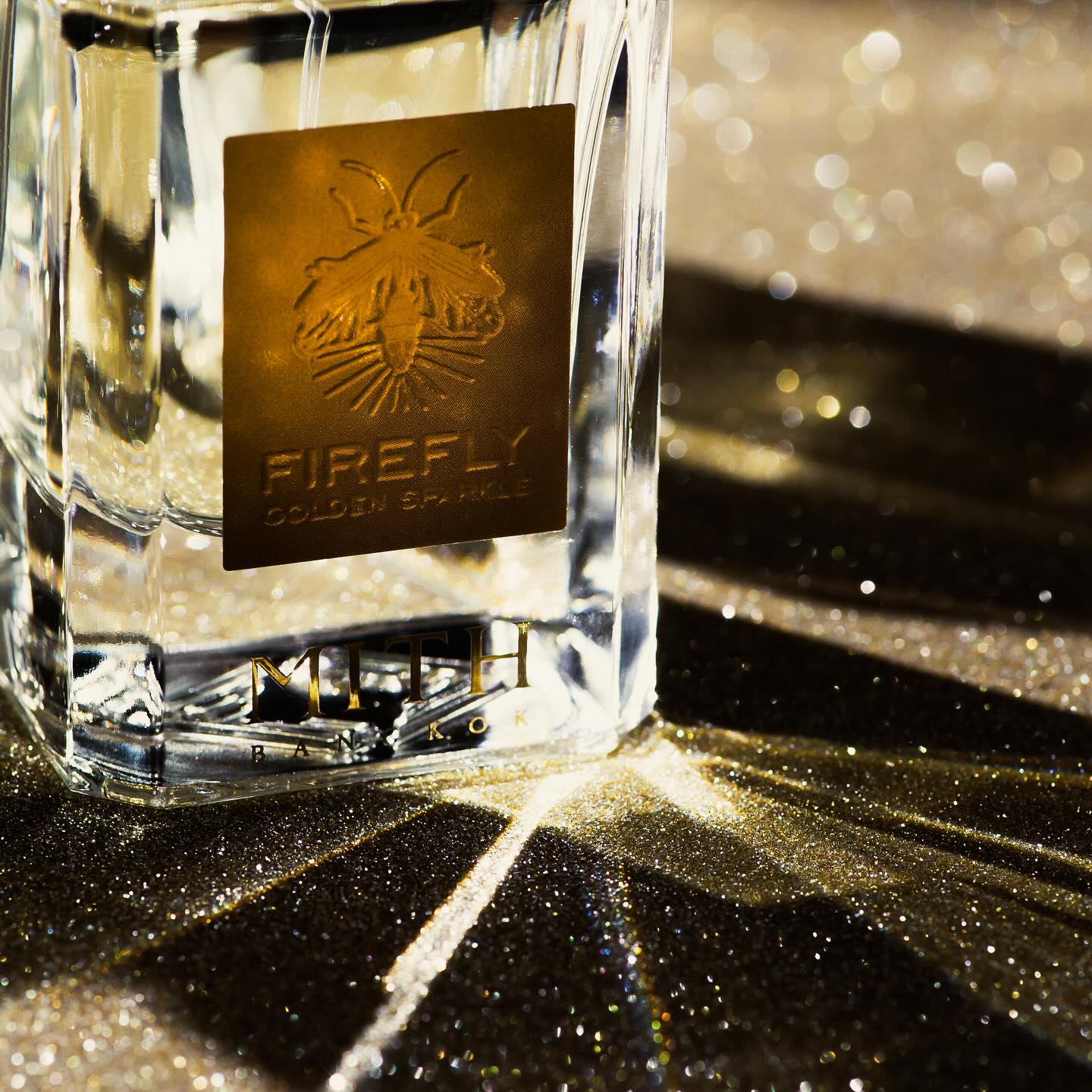 Golden Sparkle fragrance in use, luxury and sparkle