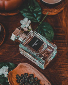Another Tea fragrance detail, sophisticated tea blend