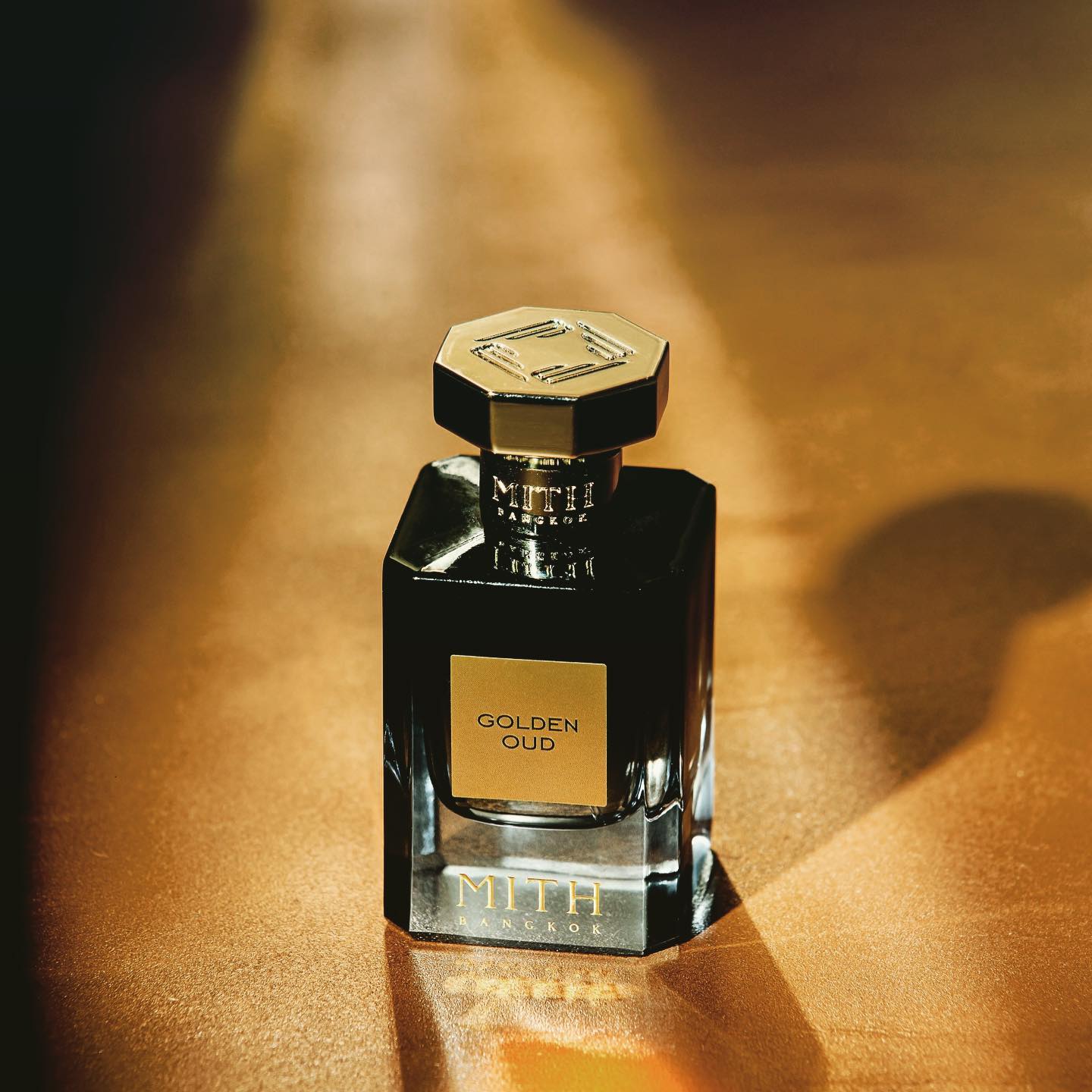Golden Oud fragrance lifestyle image, luxurious golden oud scent