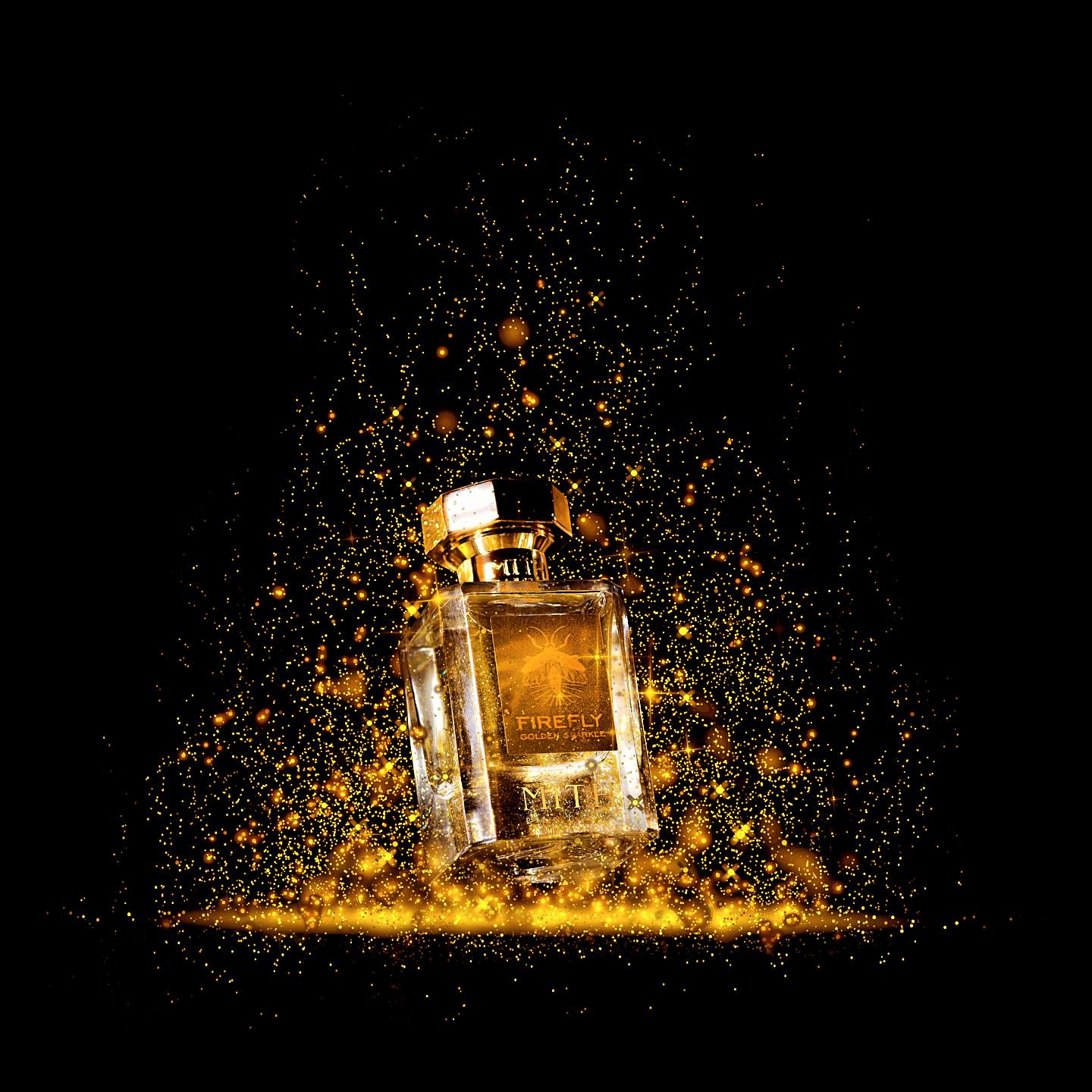 Golden Sparkle fragrance detail, golden scent tone